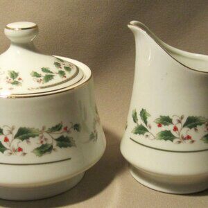 Fine China of Japan Holly Holiday Sugar Bowl with Lid & Creamer Set PERFECT!